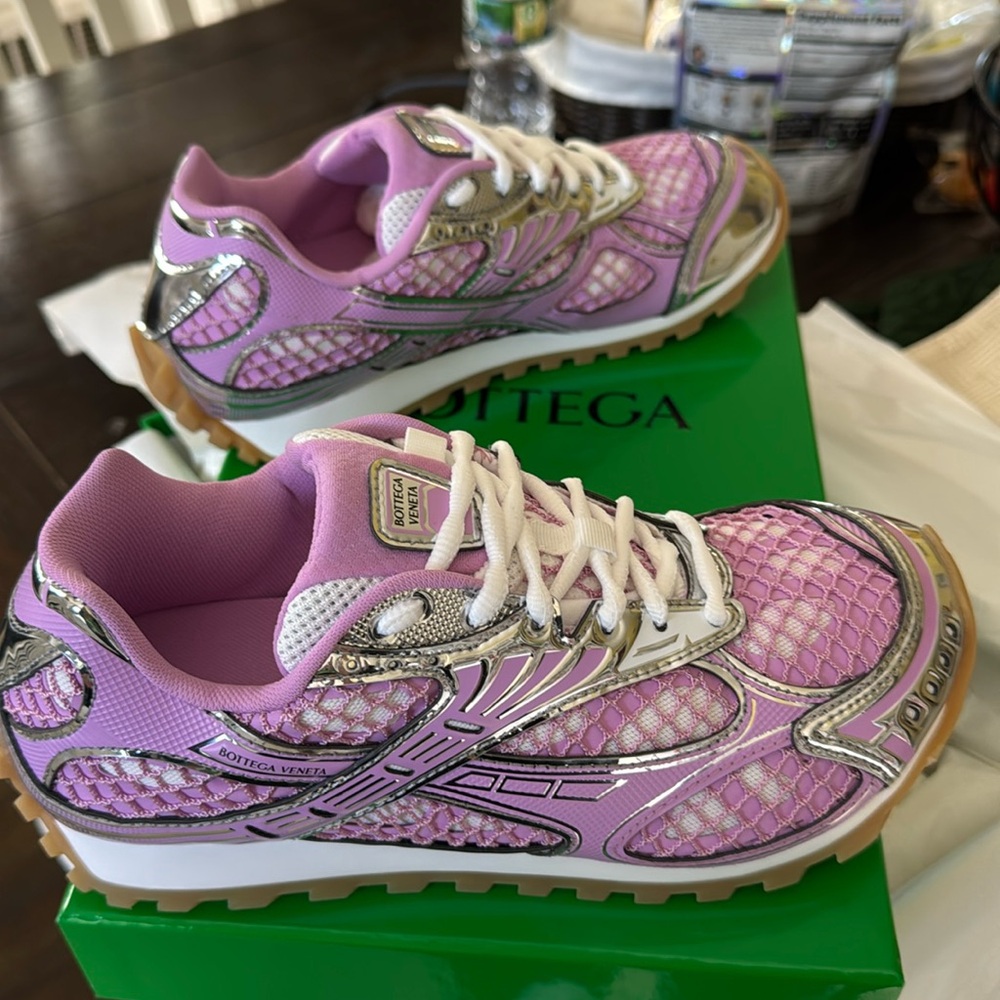 Bottega Veneta women’s sneakers,new with receipt,box,2 dust bags.Gloss/silver